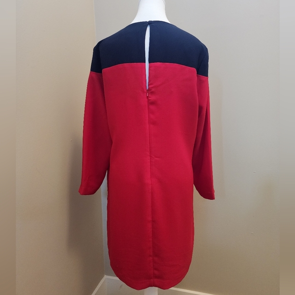 Banana Republic Colourblock Shift Dress - Picture 3 of 6